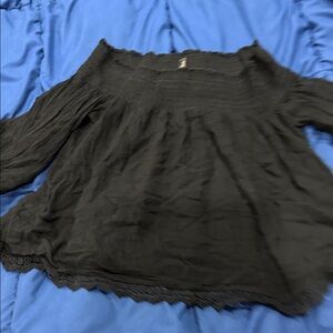 Zara Black Off-Shoulder Blouse ( box Z)